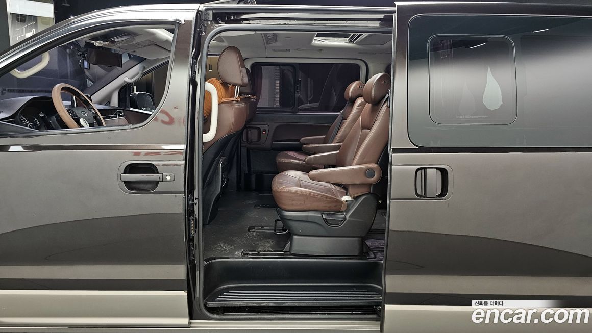 Hyundai Starex 2019