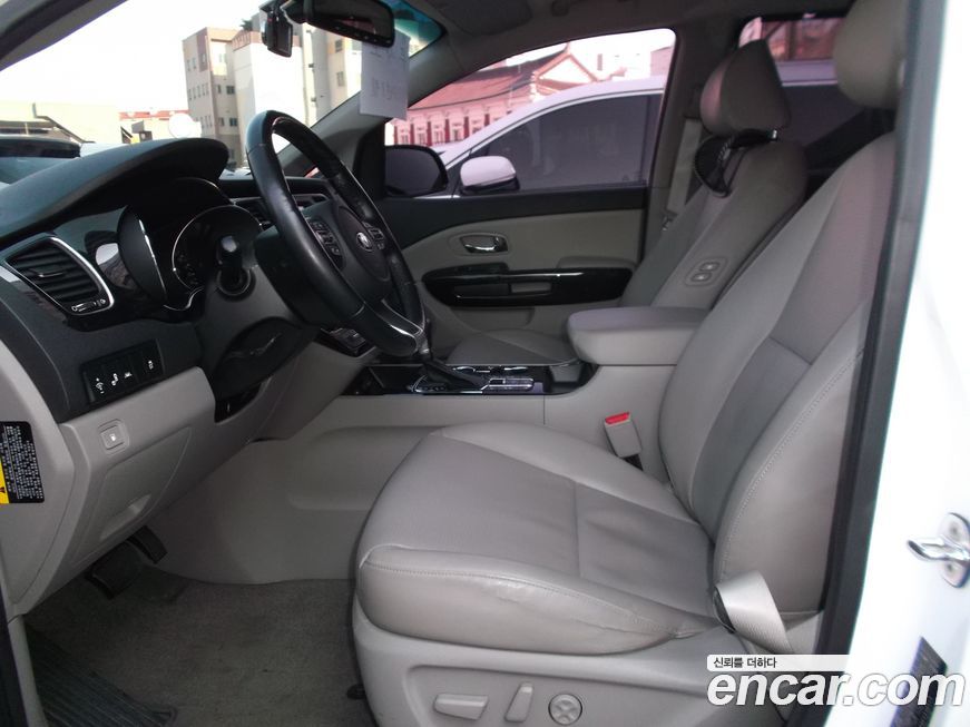 Kia Canival 2019
