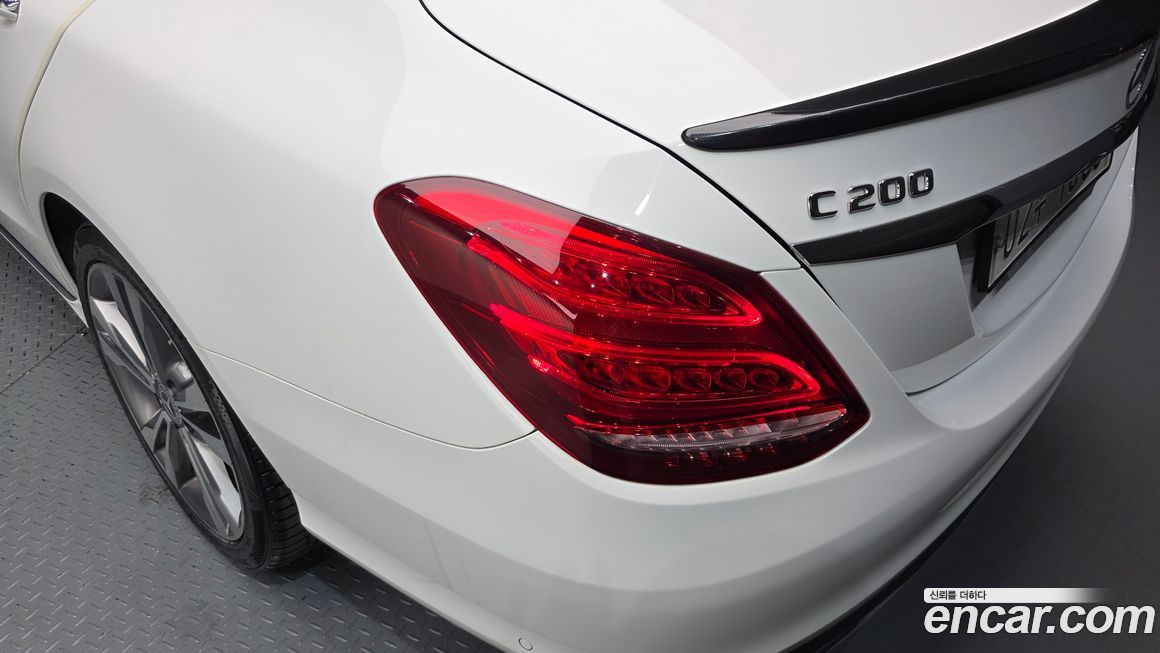 Mercedes-Benz C-Class 2018
