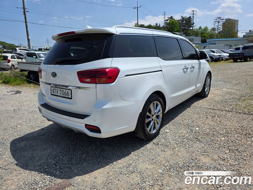Kia Canival 2019