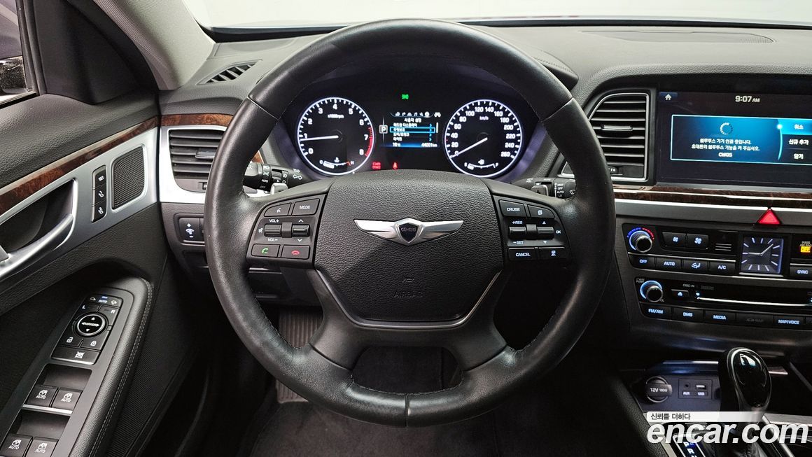 Hyundai Genesis 2016