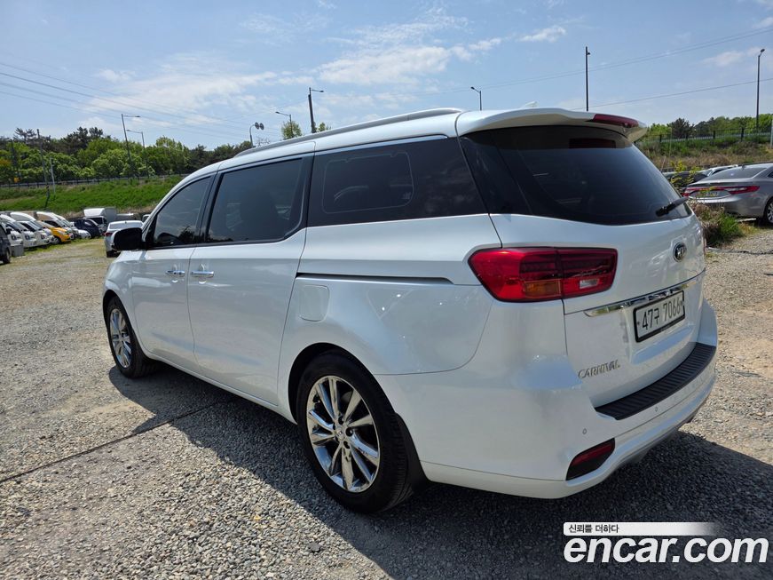 Kia Canival 2019