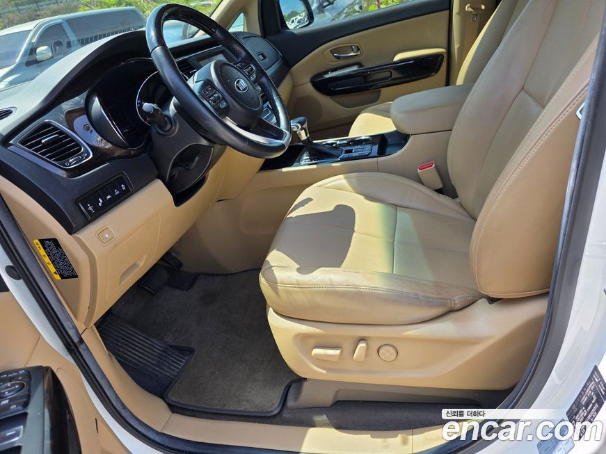 Kia Canival 2019