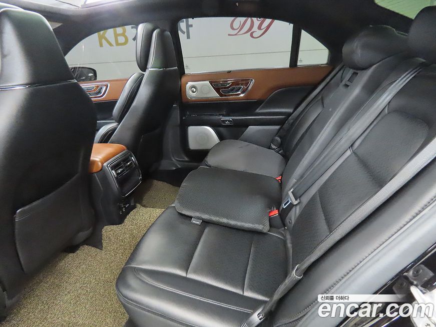 Lincoln Continental 2017
