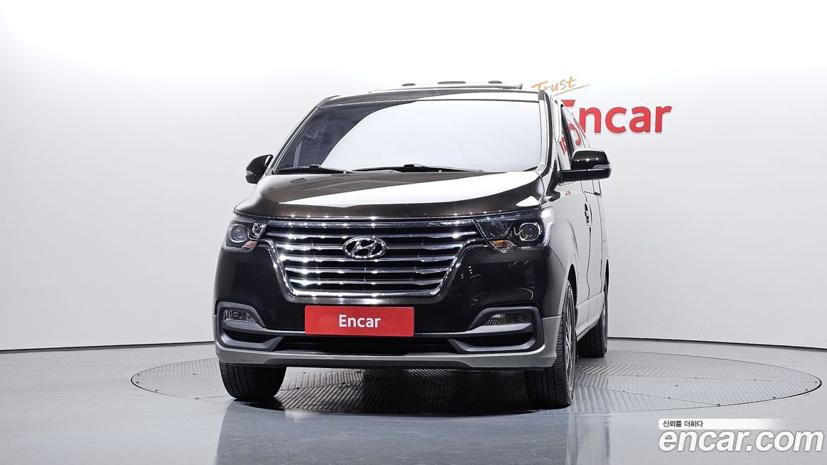 Hyundai Starex 2019