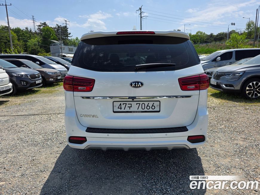 Kia Canival 2019