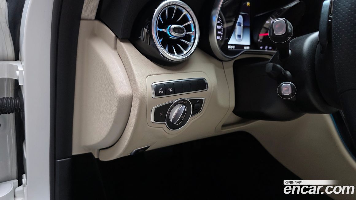 Mercedes-Benz C-Class 2018