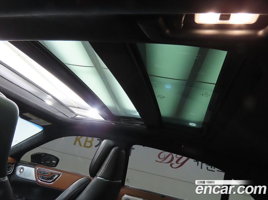 Lincoln Continental 2017