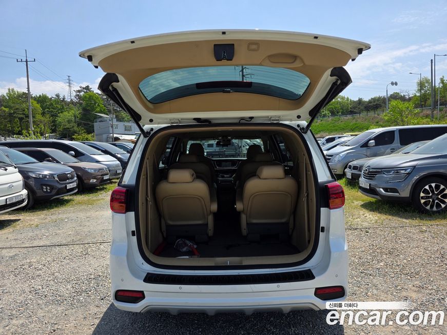 Kia Canival 2019