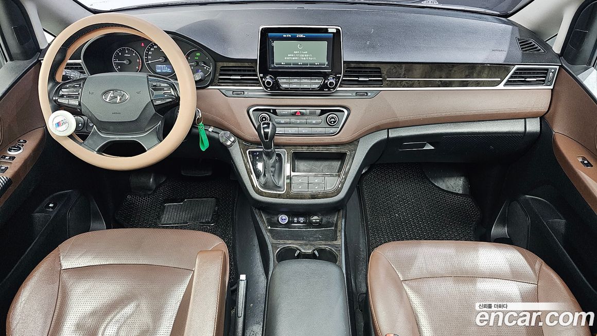 Hyundai Starex 2019
