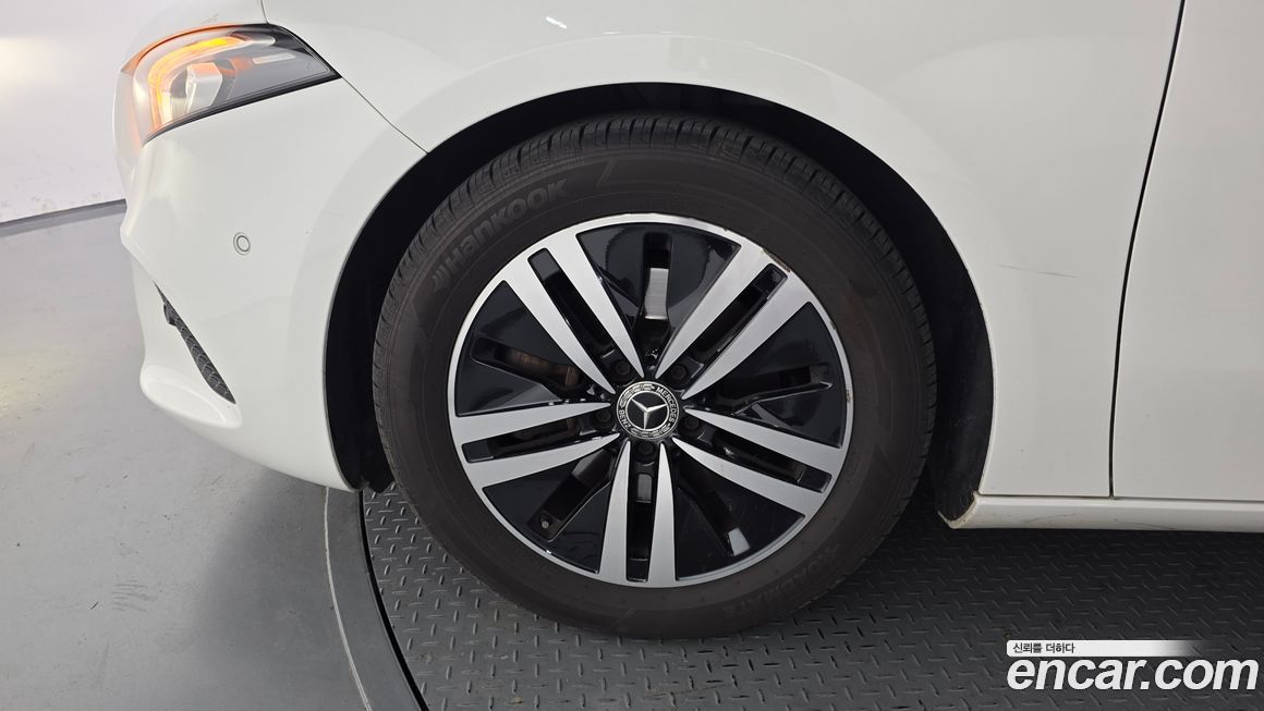 Mercedes-Benz A-Class 2021