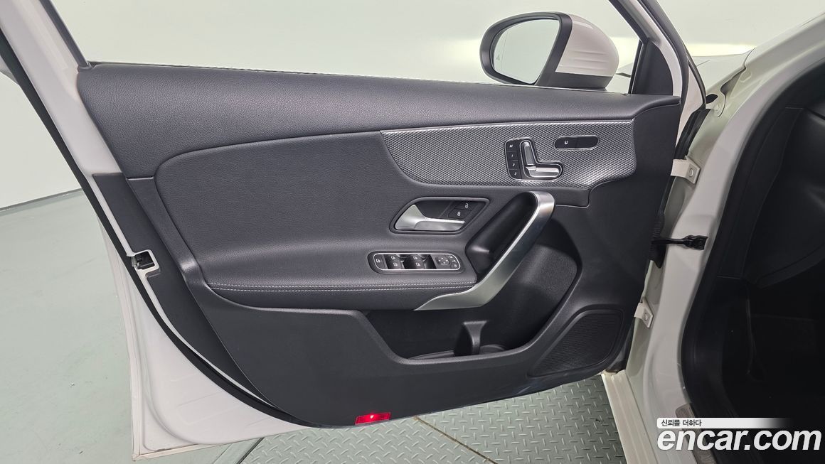 Mercedes-Benz A-Class 2021