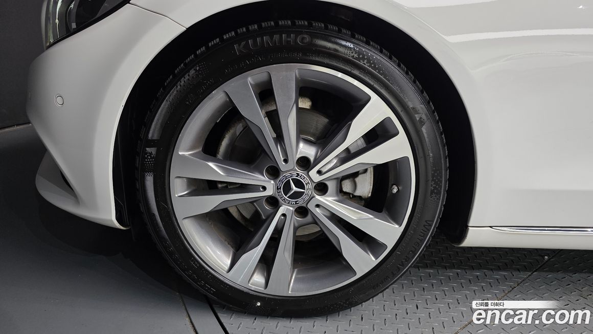 Mercedes-Benz C-Class 2018