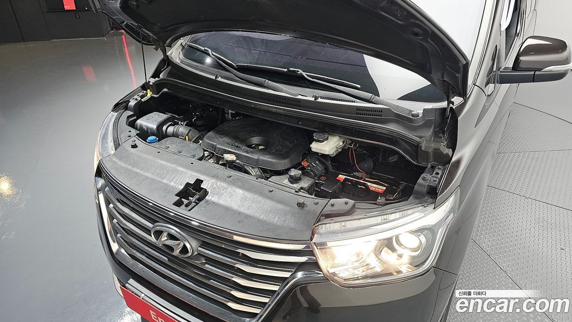 Hyundai Starex 2019
