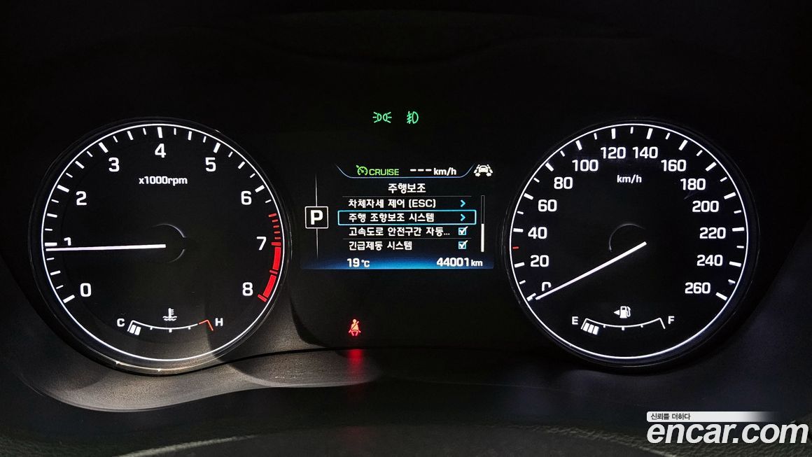 Hyundai Genesis 2016