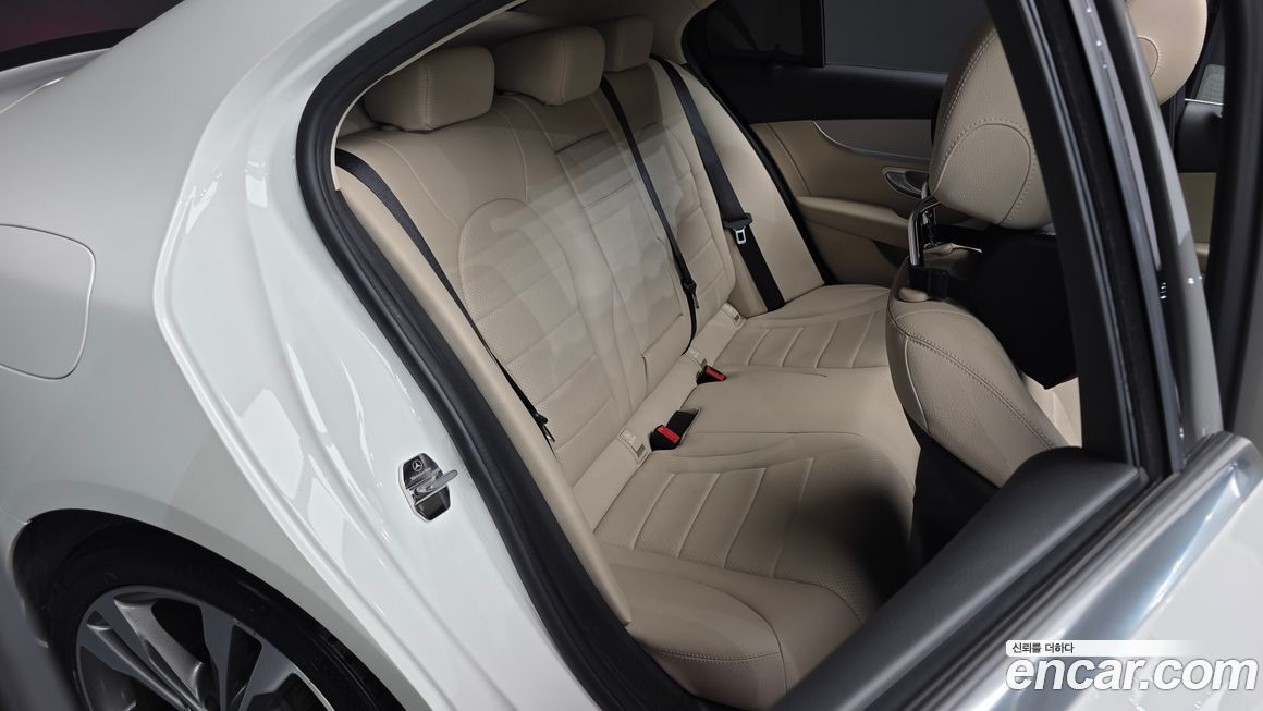 Mercedes-Benz C-Class 2018