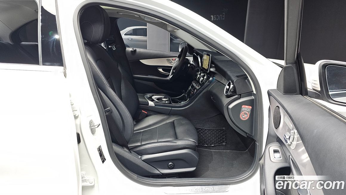 Mercedes-Benz C-Class 2017