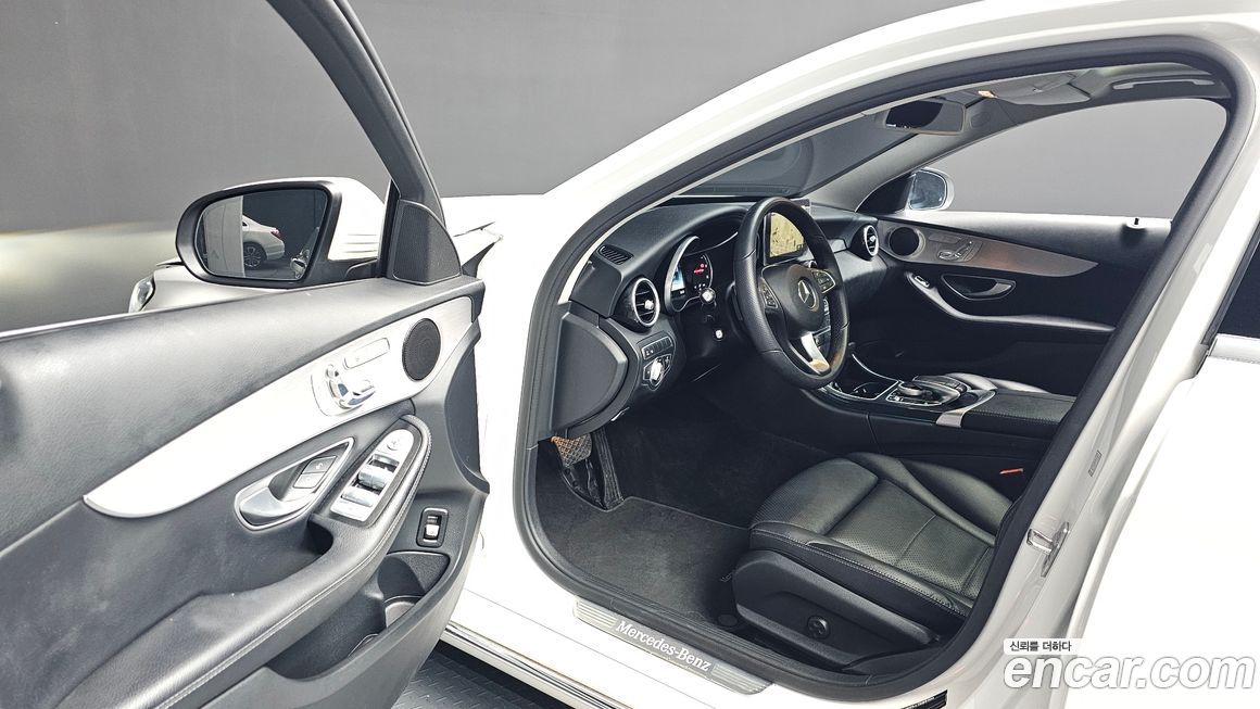 Mercedes-Benz C-Class 2017