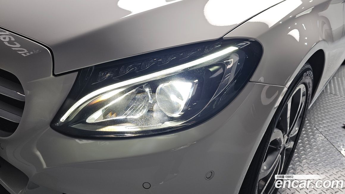 Mercedes-Benz C-Class 2017