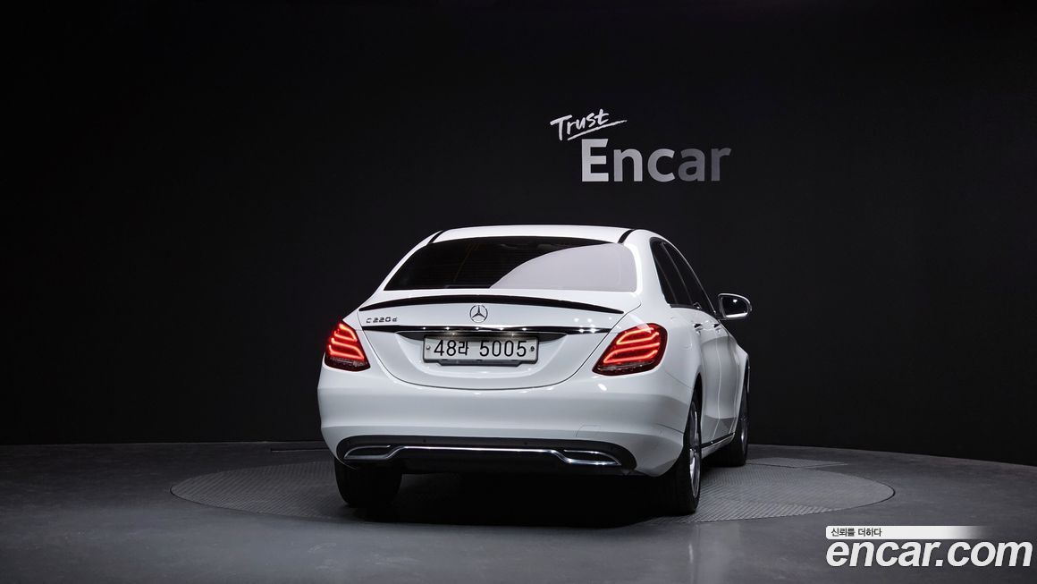 Mercedes-Benz C-Class 2017