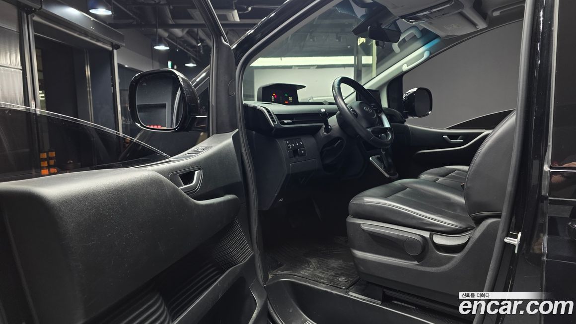 Hyundai Staria 2023