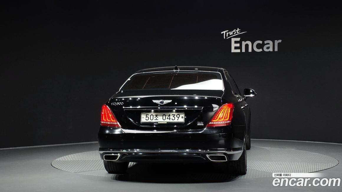 Genesis EQ900 2016
