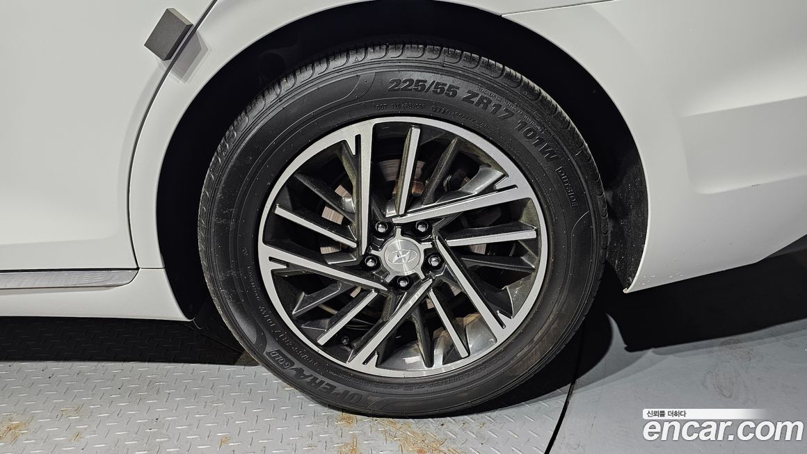 Hyundai Grandeur 2021