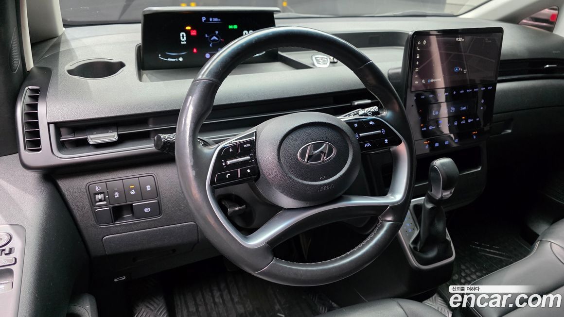 Hyundai Staria 2023