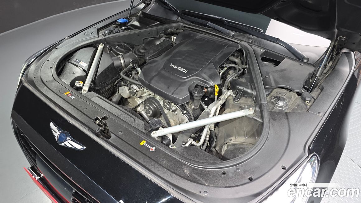 Genesis EQ900 2016