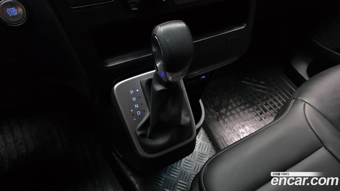 Hyundai Staria 2023