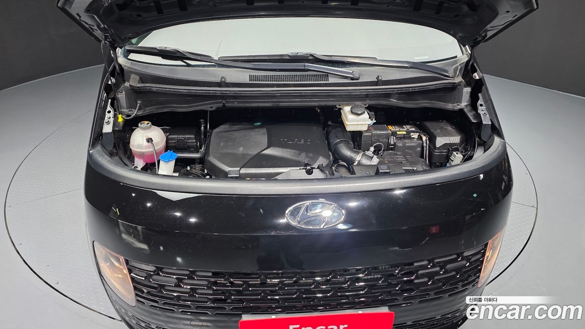 Hyundai Staria 2023