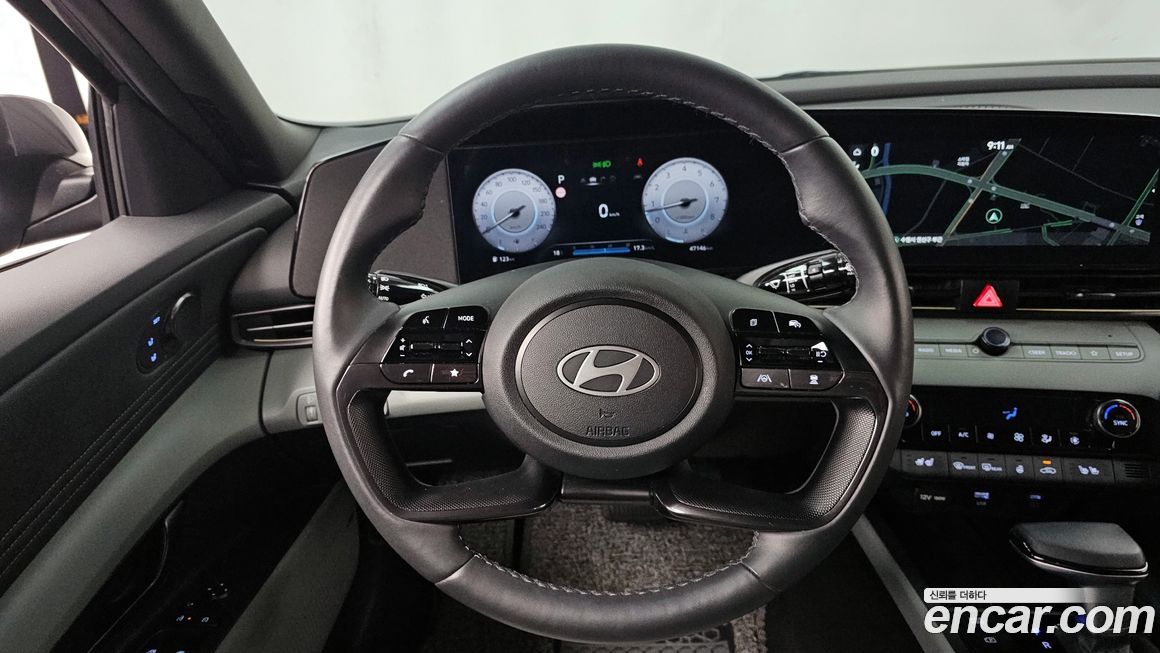 Hyundai AVANTE 2025