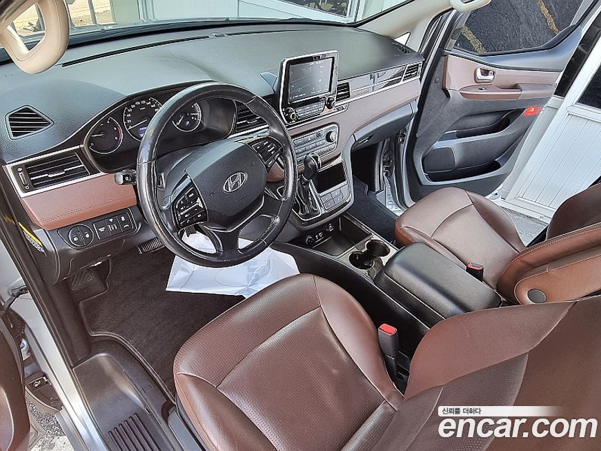 Hyundai Starex 2019