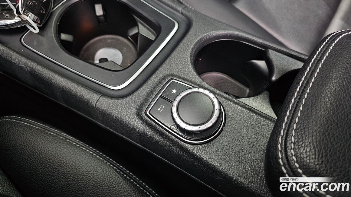 Mercedes-Benz GLA-Class 2019