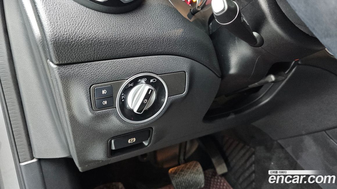 Mercedes-Benz GLA-Class 2019