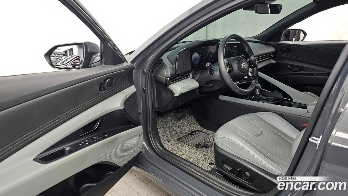 Hyundai AVANTE 2025