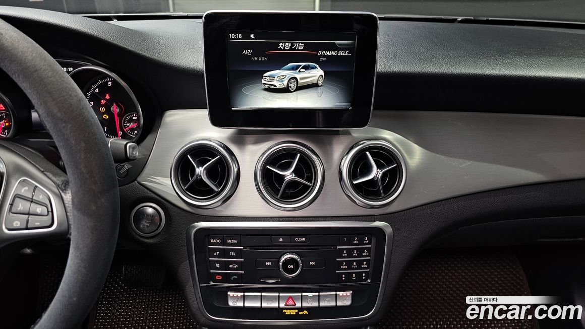 Mercedes-Benz GLA-Class 2019