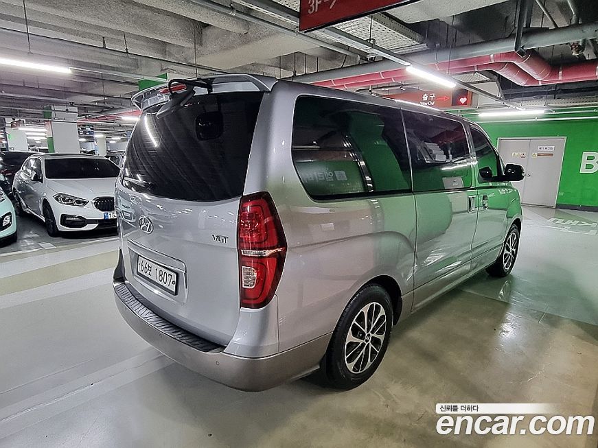 Hyundai Starex 2019