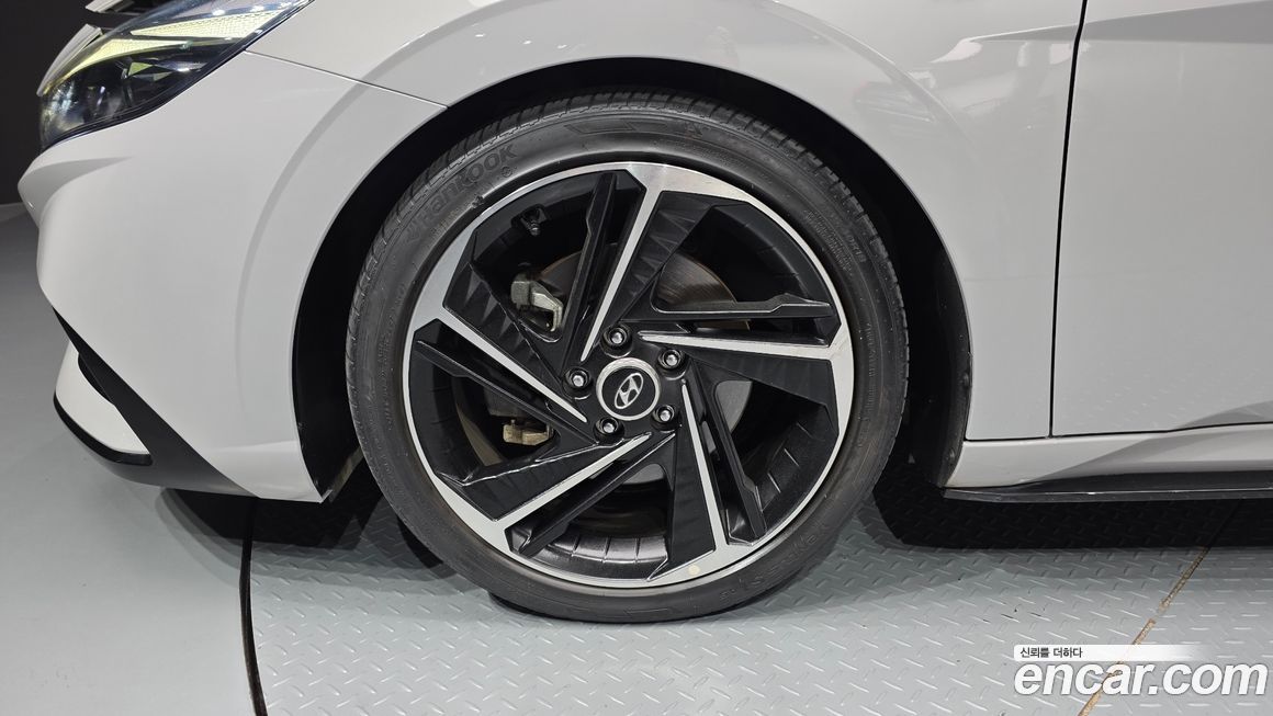 Hyundai AVANTE 2023