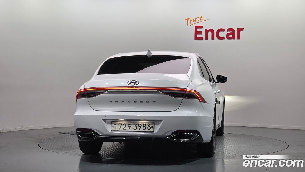 Hyundai Grandeur 2020