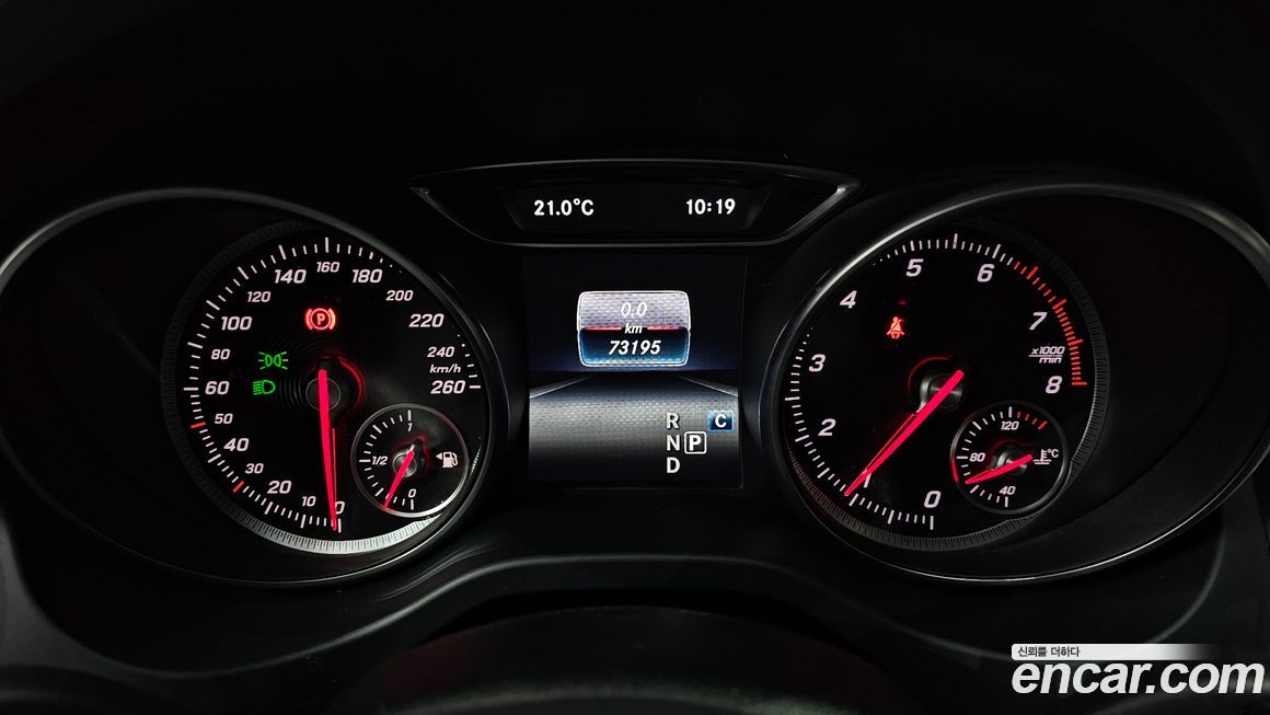 Mercedes-Benz GLA-Class 2019