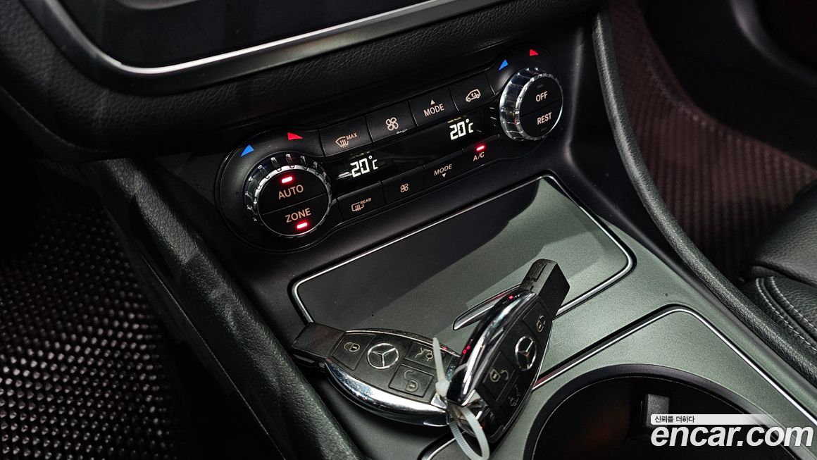 Mercedes-Benz GLA-Class 2019