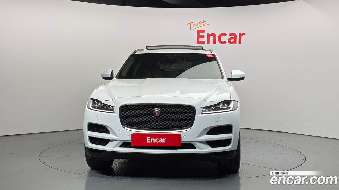 Jaguar F-PACE 2020