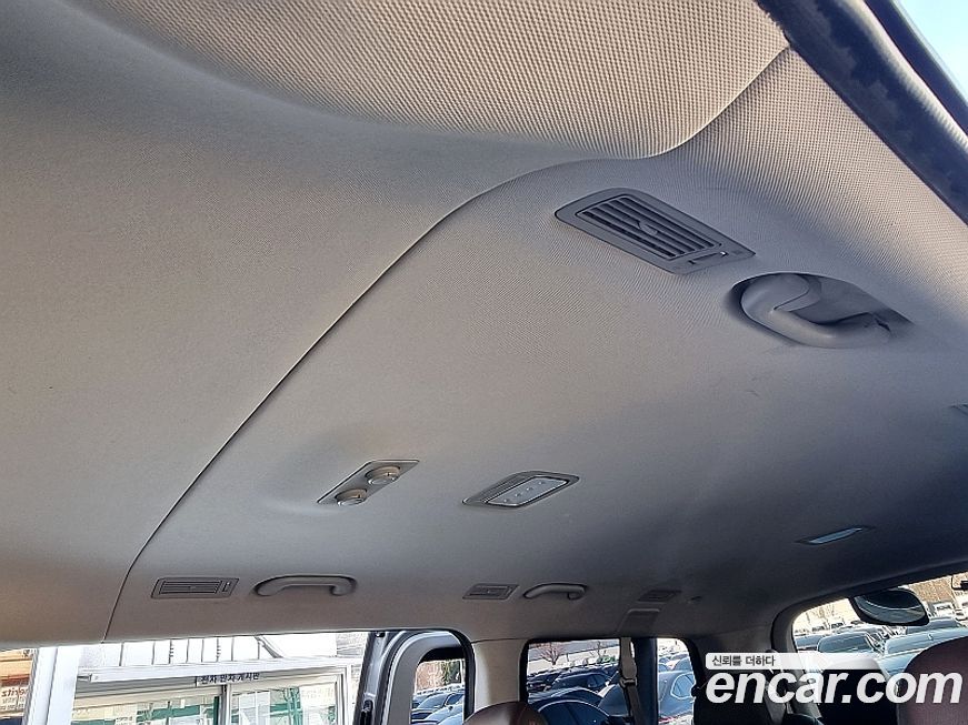 Hyundai Starex 2019