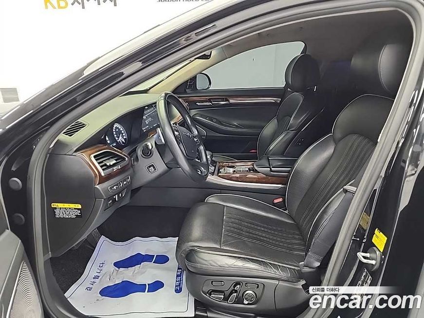 Genesis EQ900 2016