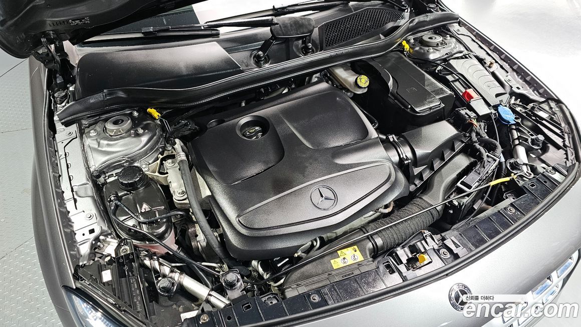 Mercedes-Benz GLA-Class 2019