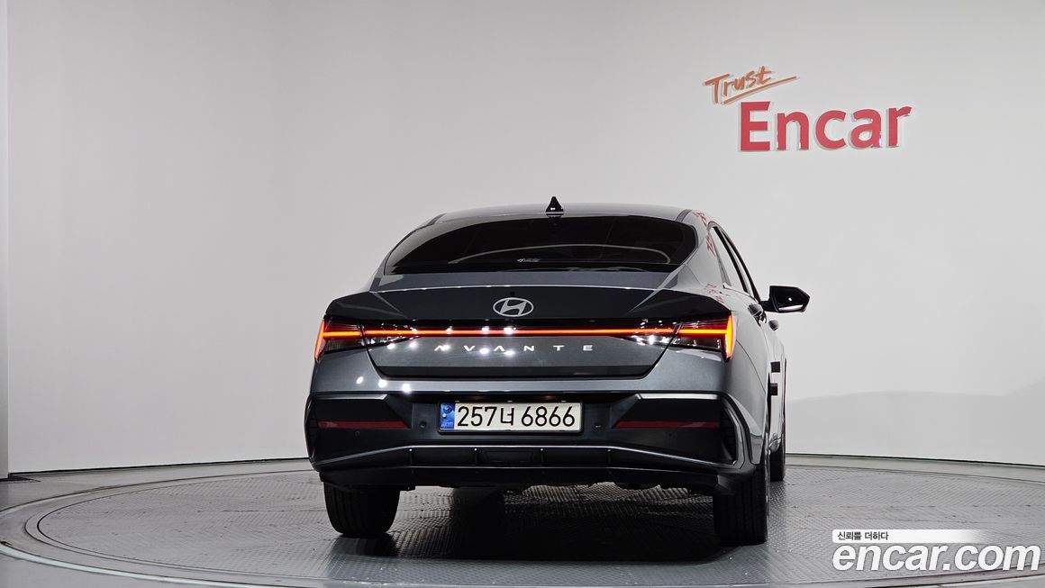 Hyundai AVANTE 2025