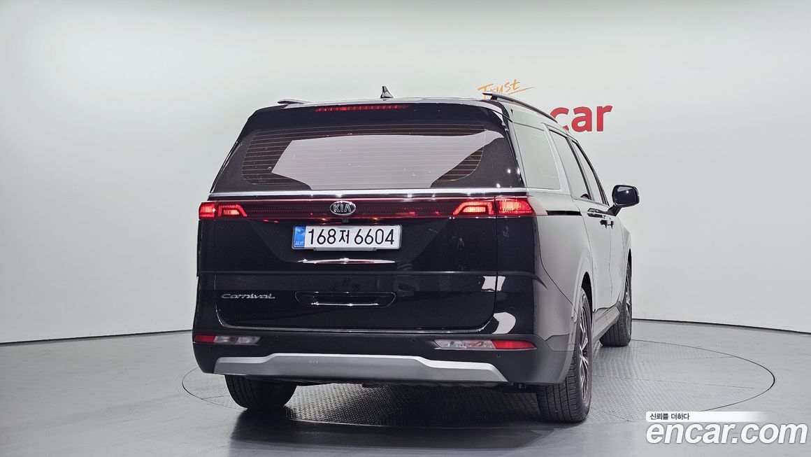 Kia Canival 2021