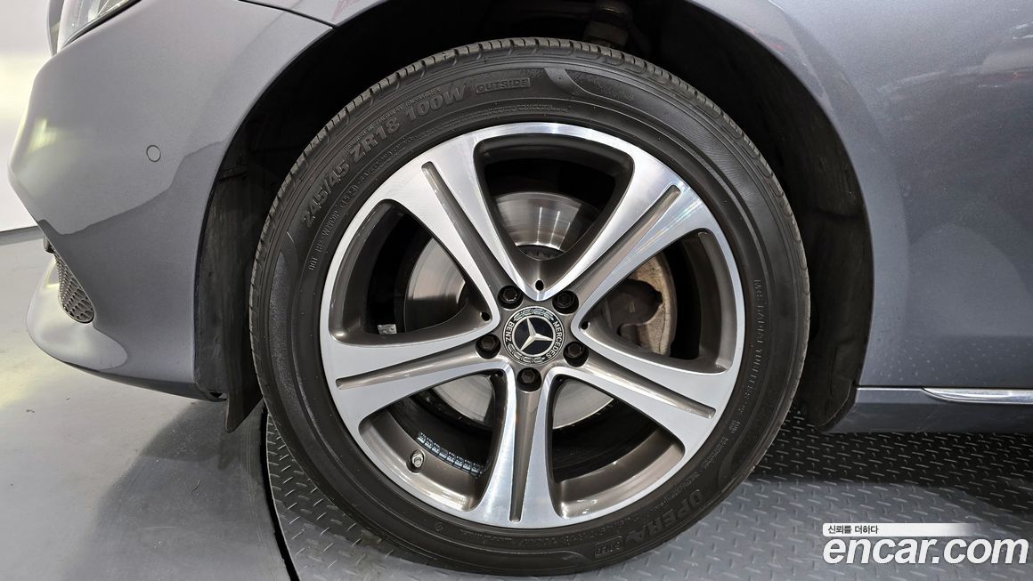 Mercedes-Benz E-Class 2019