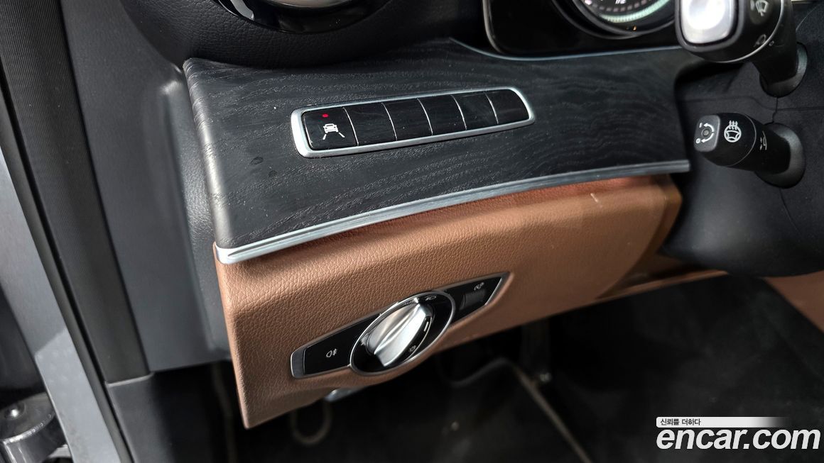 Mercedes-Benz E-Class 2019
